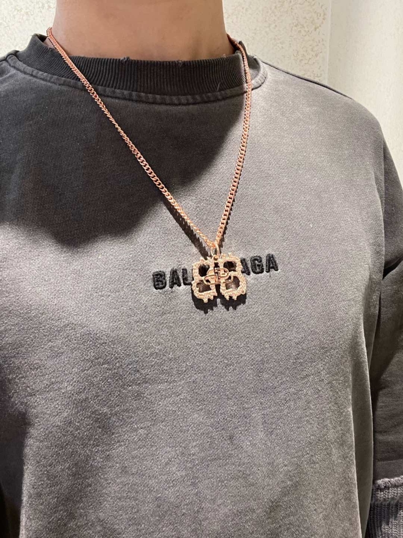 Ba1en*iaga necklaces